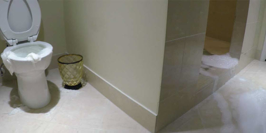 sewage cleanup Los Angeles in bathroom